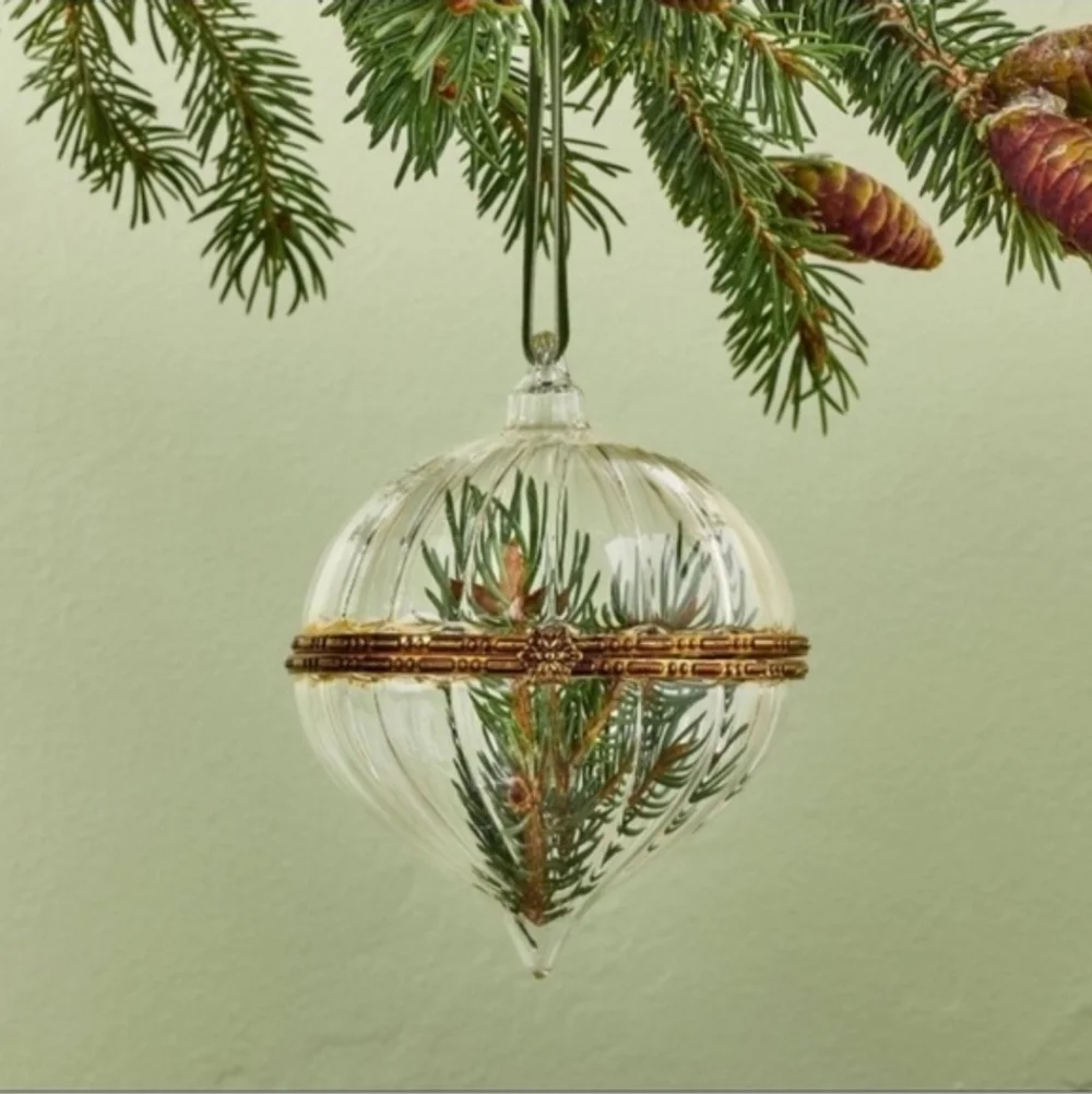 Hearth And Hand Ribbed Glass Ornaments With Hinge and Star Decor